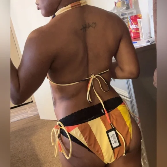 FN yellow 2pc bikini - Picture 4 of 6